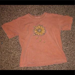Coral short tshirt with a sunflower